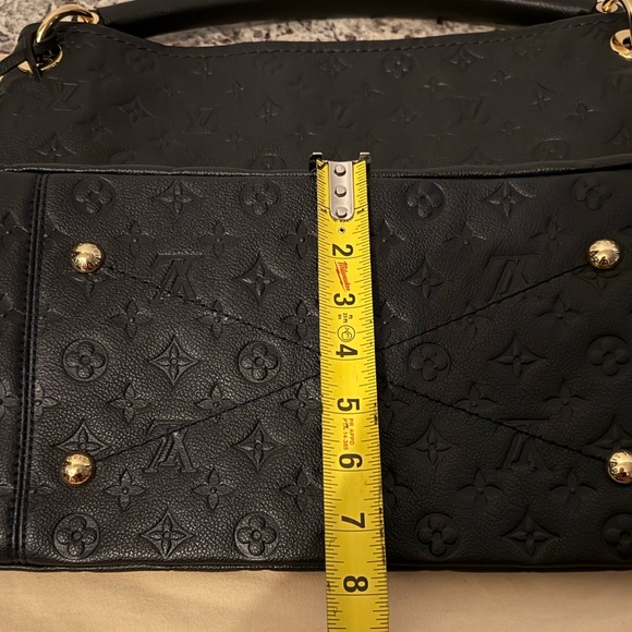 Louis Vuitton Artsy - Picture 7 of 10
